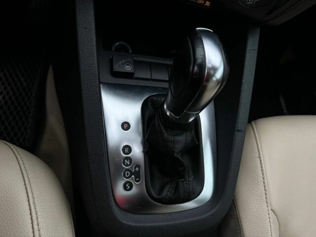 Белый Фольксваген Джетта, объемом двигателя 2.5 л и пробегом 162 тыс. км за 8500 $, фото 17 на Automoto.ua