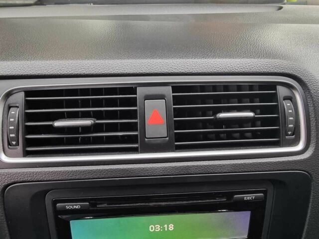 Білий Фольксваген Джетта, об'ємом двигуна 1.97 л та пробігом 180 тис. км за 10399 $, фото 21 на Automoto.ua