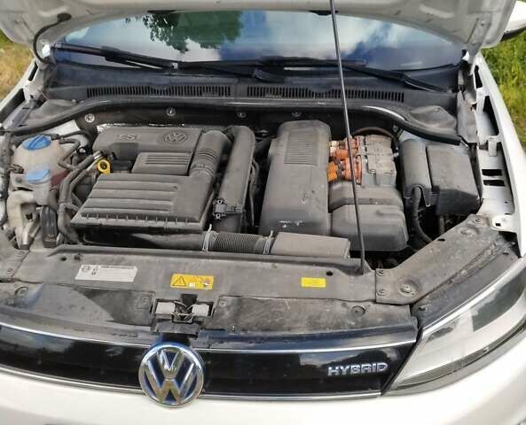 Белый Фольксваген Джетта, объемом двигателя 1.4 л и пробегом 335 тыс. км за 7400 $, фото 9 на Automoto.ua