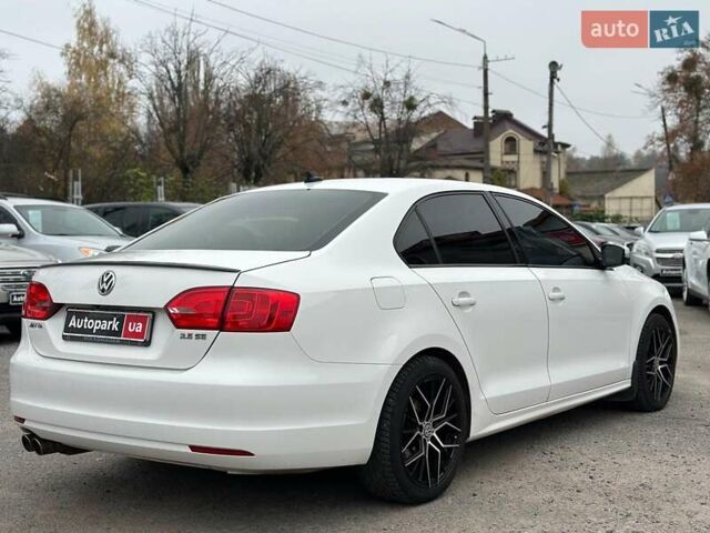Белый Фольксваген Джетта, объемом двигателя 2.5 л и пробегом 265 тыс. км за 8590 $, фото 7 на Automoto.ua