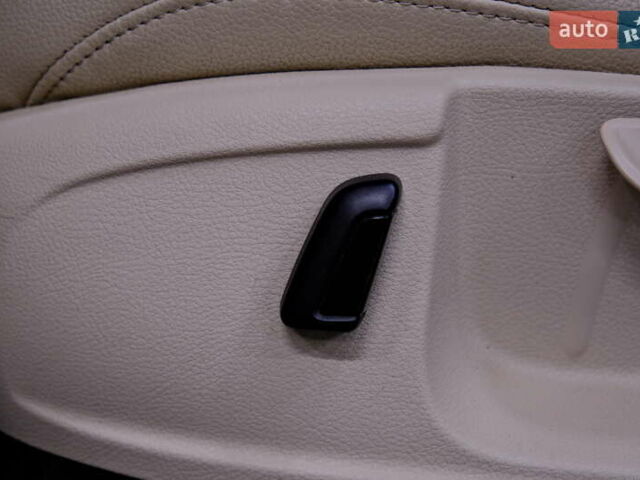 Білий Фольксваген Джетта, об'ємом двигуна 2.5 л та пробігом 168 тис. км за 8900 $, фото 17 на Automoto.ua