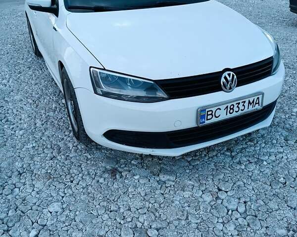Білий Фольксваген Джетта, об'ємом двигуна 2.5 л та пробігом 390 тис. км за 7500 $, фото 4 на Automoto.ua