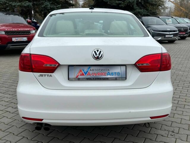 Белый Фольксваген Джетта, объемом двигателя 2.5 л и пробегом 162 тыс. км за 8500 $, фото 5 на Automoto.ua
