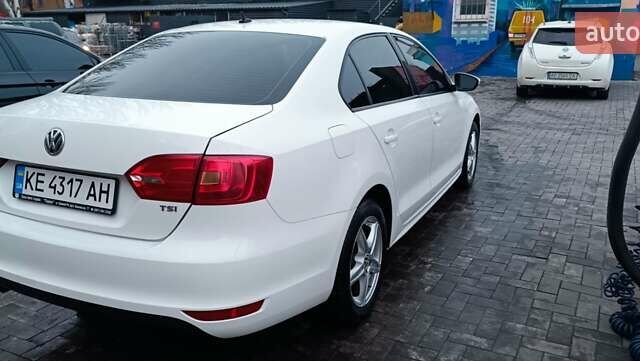 Білий Фольксваген Джетта, об'ємом двигуна 1.39 л та пробігом 261 тис. км за 9300 $, фото 1 на Automoto.ua