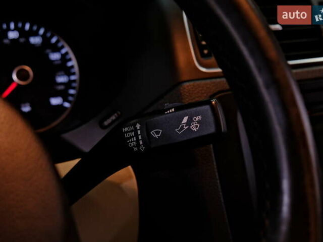 Білий Фольксваген Джетта, об'ємом двигуна 2.5 л та пробігом 168 тис. км за 8900 $, фото 22 на Automoto.ua