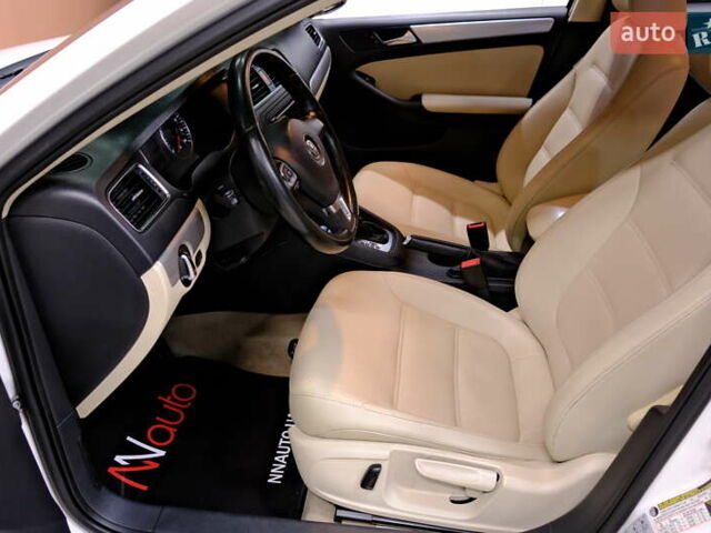 Білий Фольксваген Джетта, об'ємом двигуна 2.5 л та пробігом 168 тис. км за 8900 $, фото 25 на Automoto.ua