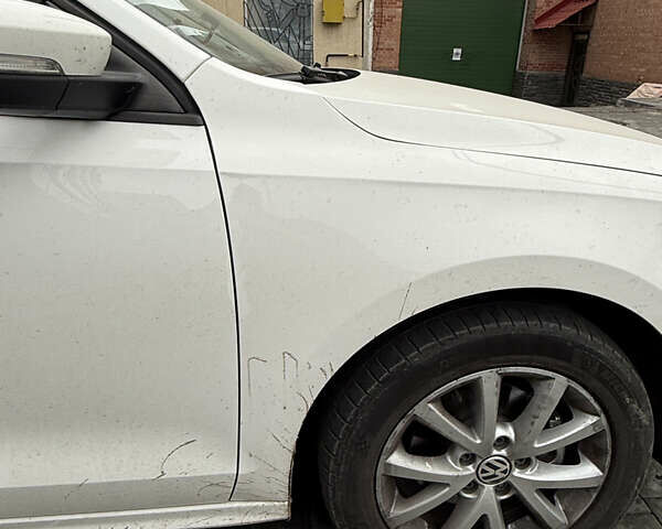 Белый Фольксваген Джетта, объемом двигателя 2.48 л и пробегом 209 тыс. км за 8300 $, фото 25 на Automoto.ua