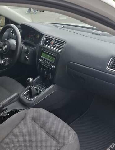 Білий Фольксваген Джетта, об'ємом двигуна 1.98 л та пробігом 283 тис. км за 7500 $, фото 9 на Automoto.ua