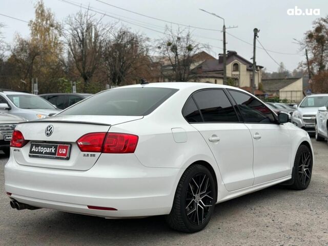 Белый Фольксваген Джетта, объемом двигателя 2.5 л и пробегом 265 тыс. км за 8590 $, фото 7 на Automoto.ua