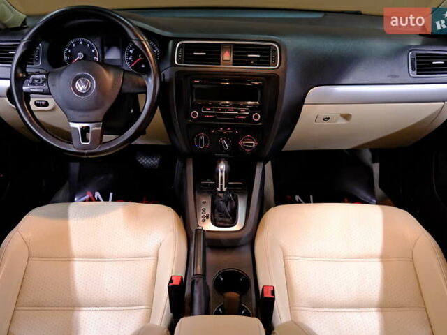 Білий Фольксваген Джетта, об'ємом двигуна 2.5 л та пробігом 168 тис. км за 8900 $, фото 40 на Automoto.ua