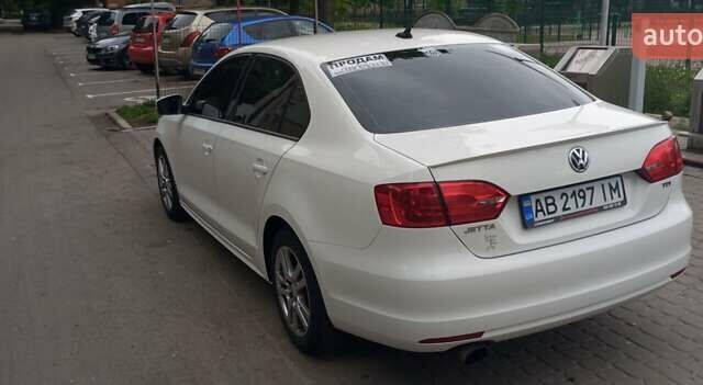 Белый Фольксваген Джетта, объемом двигателя 1.97 л и пробегом 180 тыс. км за 9800 $, фото 6 на Automoto.ua