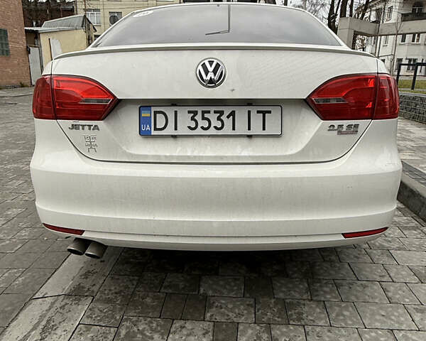 Белый Фольксваген Джетта, объемом двигателя 2.48 л и пробегом 209 тыс. км за 8300 $, фото 14 на Automoto.ua