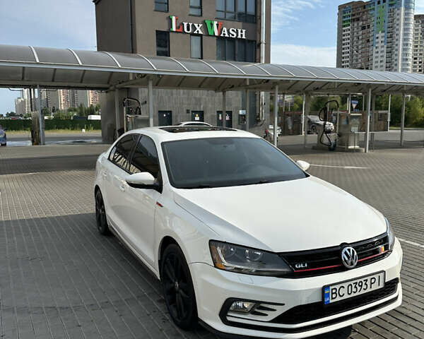 Белый Фольксваген Джетта, объемом двигателя 1.98 л и пробегом 209 тыс. км за 10000 $, фото 2 на Automoto.ua