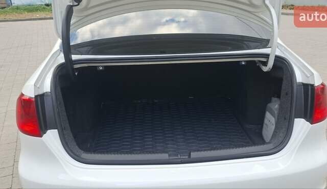 Белый Фольксваген Джетта, объемом двигателя 1.98 л и пробегом 283 тыс. км за 7000 $, фото 11 на Automoto.ua