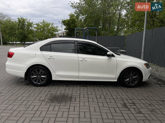 Белый Фольксваген Джетта, объемом двигателя 2.5 л и пробегом 220 тыс. км за 9200 $, фото 3 на Automoto.ua