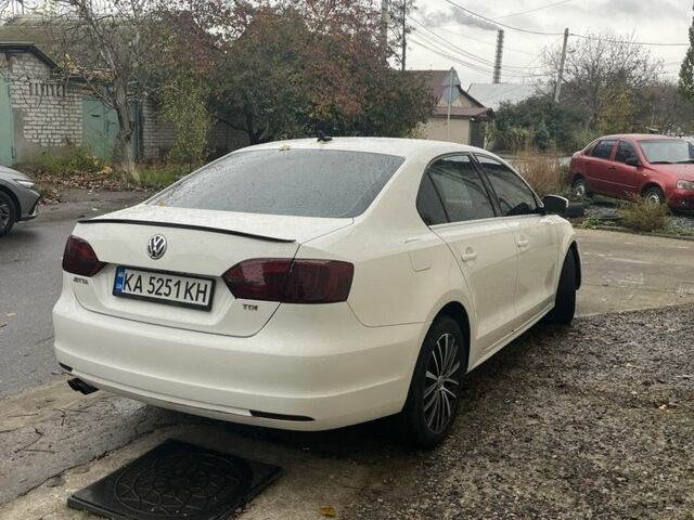 Белый Фольксваген Джетта, объемом двигателя 2 л и пробегом 280 тыс. км за 7900 $, фото 2 на Automoto.ua