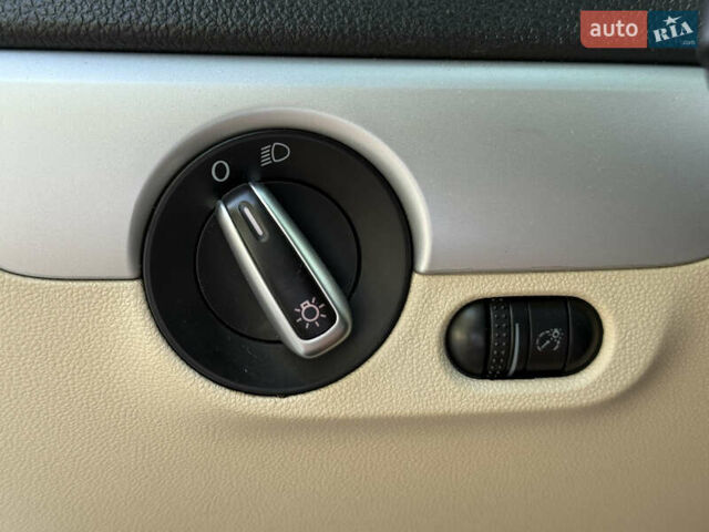 Белый Фольксваген Джетта, объемом двигателя 2.48 л и пробегом 270 тыс. км за 8900 $, фото 53 на Automoto.ua