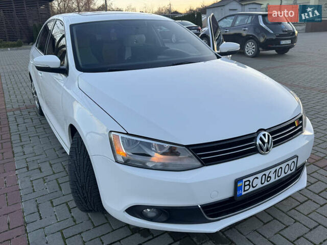 Білий Фольксваген Джетта, об'ємом двигуна 2.48 л та пробігом 238 тис. км за 9500 $, фото 9 на Automoto.ua