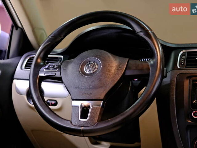 Білий Фольксваген Джетта, об'ємом двигуна 2.5 л та пробігом 168 тис. км за 8900 $, фото 43 на Automoto.ua