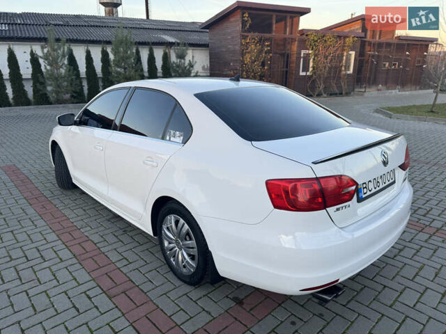 Білий Фольксваген Джетта, об'ємом двигуна 2.48 л та пробігом 238 тис. км за 9500 $, фото 5 на Automoto.ua