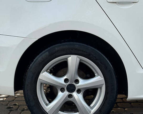 Фольксваген Джетта 2012 в Виннице на Automoto.ua Белый Фольксваген Джетта, объемом двигателя 2.48 л и пробегом 199 тыс. км за 8500 $, фото 22 на Automoto.ua