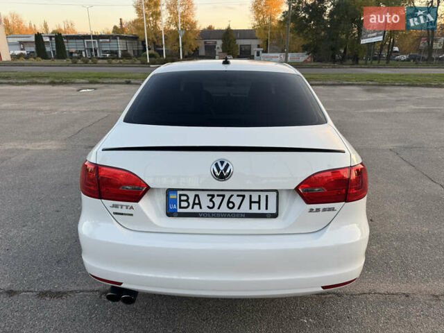 Білий Фольксваген Джетта, об'ємом двигуна 2.5 л та пробігом 278 тис. км за 9300 $, фото 3 на Automoto.ua