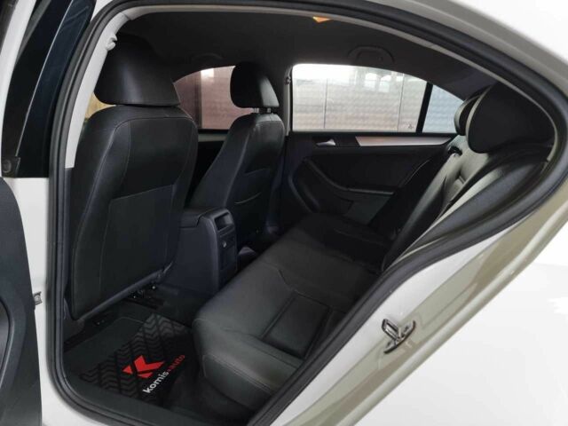 Білий Фольксваген Джетта, об'ємом двигуна 1.97 л та пробігом 180 тис. км за 10399 $, фото 11 на Automoto.ua