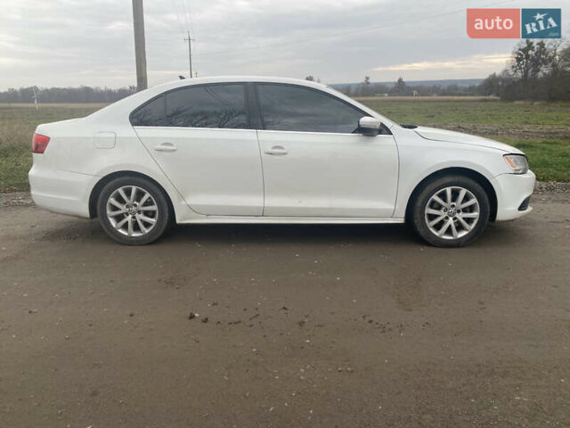 Белый Фольксваген Джетта, объемом двигателя 2.48 л и пробегом 213 тыс. км за 7777 $, фото 3 на Automoto.ua