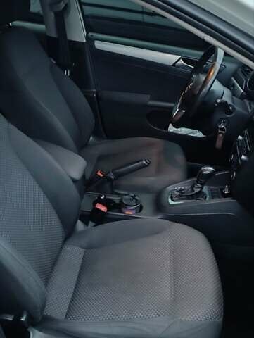 Білий Фольксваген Джетта, об'ємом двигуна 1.39 л та пробігом 261 тис. км за 9300 $, фото 11 на Automoto.ua