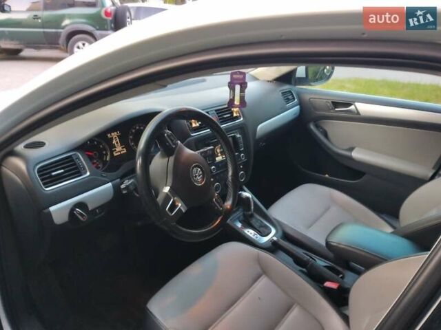 Белый Фольксваген Джетта, объемом двигателя 1.4 л и пробегом 335 тыс. км за 7400 $, фото 6 на Automoto.ua