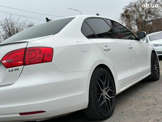 Белый Фольксваген Джетта, объемом двигателя 2.5 л и пробегом 265 тыс. км за 8590 $, фото 8 на Automoto.ua