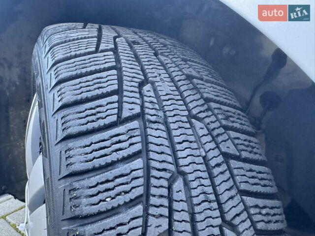 Білий Фольксваген Джетта, об'ємом двигуна 2.48 л та пробігом 238 тис. км за 9500 $, фото 10 на Automoto.ua