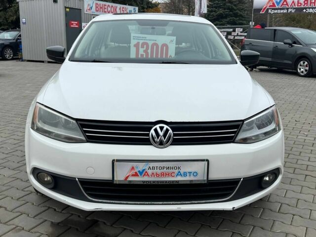 Белый Фольксваген Джетта, объемом двигателя 2.5 л и пробегом 162 тыс. км за 8500 $, фото 1 на Automoto.ua