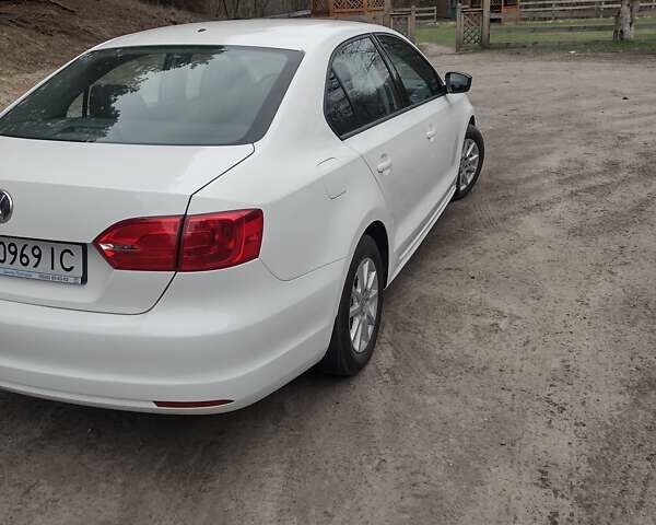 Белый Фольксваген Джетта, объемом двигателя 1.98 л и пробегом 200 тыс. км за 9000 $, фото 4 на Automoto.ua