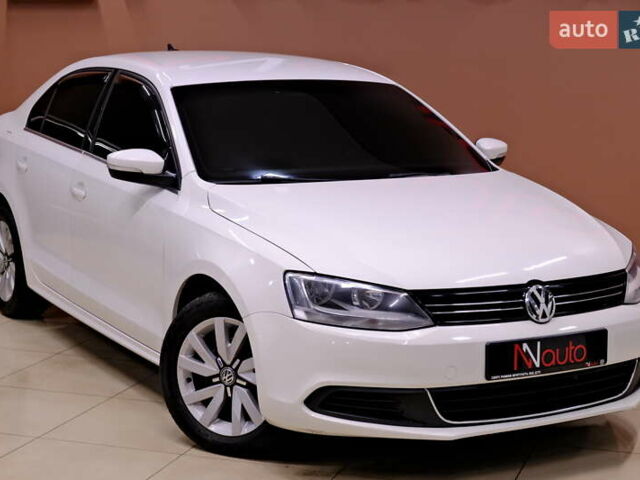 Білий Фольксваген Джетта, об'ємом двигуна 2.5 л та пробігом 168 тис. км за 8900 $, фото 5 на Automoto.ua