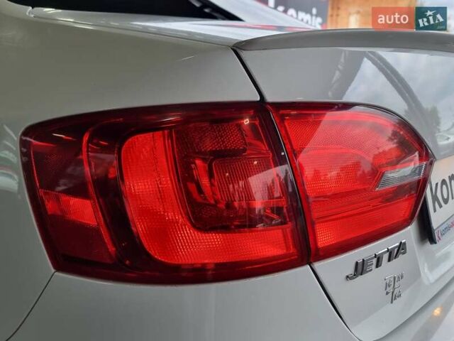 Білий Фольксваген Джетта, об'ємом двигуна 1.97 л та пробігом 180 тис. км за 9899 $, фото 16 на Automoto.ua