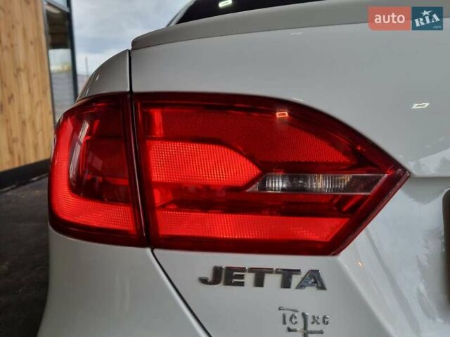 Білий Фольксваген Джетта, об'ємом двигуна 1.97 л та пробігом 180 тис. км за 9899 $, фото 15 на Automoto.ua
