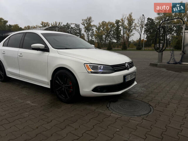 Белый Фольксваген Джетта, объемом двигателя 2.5 л и пробегом 320 тыс. км за 7900 $, фото 21 на Automoto.ua