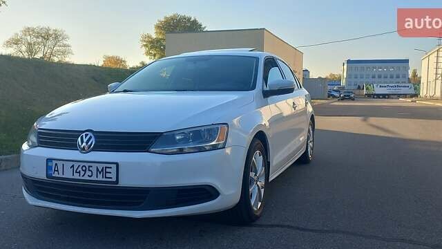 Белый Фольксваген Джетта, объемом двигателя 2.48 л и пробегом 241 тыс. км за 8900 $, фото 2 на Automoto.ua