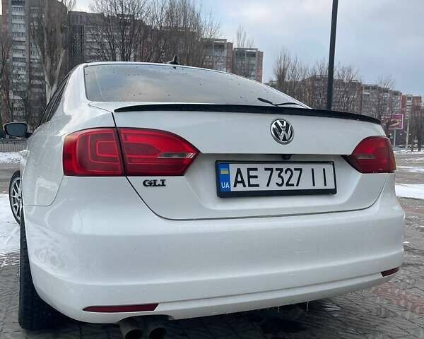 Білий Фольксваген Джетта, об'ємом двигуна 2.5 л та пробігом 243 тис. км за 9000 $, фото 3 на Automoto.ua