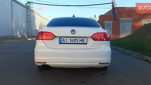 Белый Фольксваген Джетта, объемом двигателя 2.48 л и пробегом 241 тыс. км за 8900 $, фото 7 на Automoto.ua