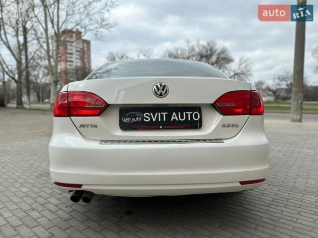 Белый Фольксваген Джетта, объемом двигателя 2.5 л и пробегом 230 тыс. км за 9100 $, фото 13 на Automoto.ua