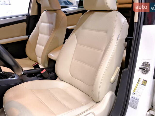 Білий Фольксваген Джетта, об'ємом двигуна 2.5 л та пробігом 168 тис. км за 8900 $, фото 27 на Automoto.ua