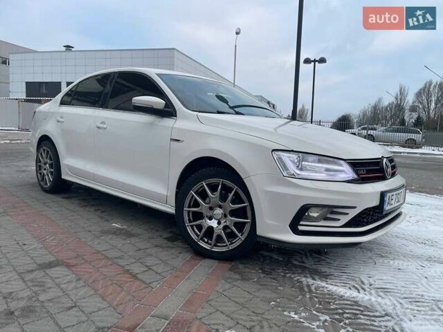 Білий Фольксваген Джетта, об'ємом двигуна 2.5 л та пробігом 243 тис. км за 9000 $, фото 7 на Automoto.ua