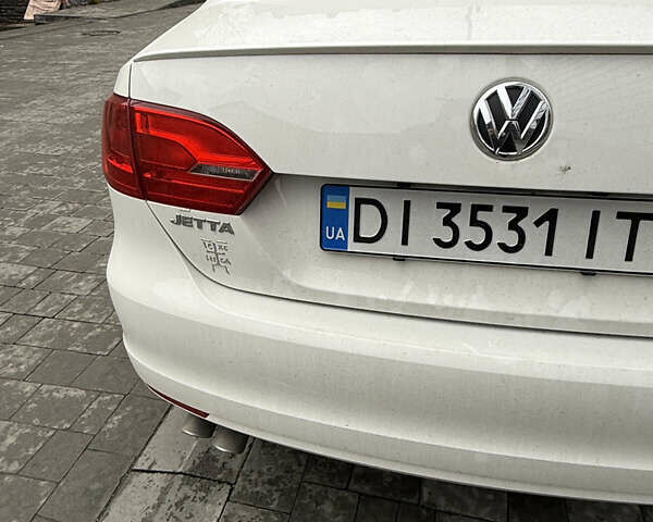 Белый Фольксваген Джетта, объемом двигателя 2.48 л и пробегом 209 тыс. км за 8300 $, фото 13 на Automoto.ua