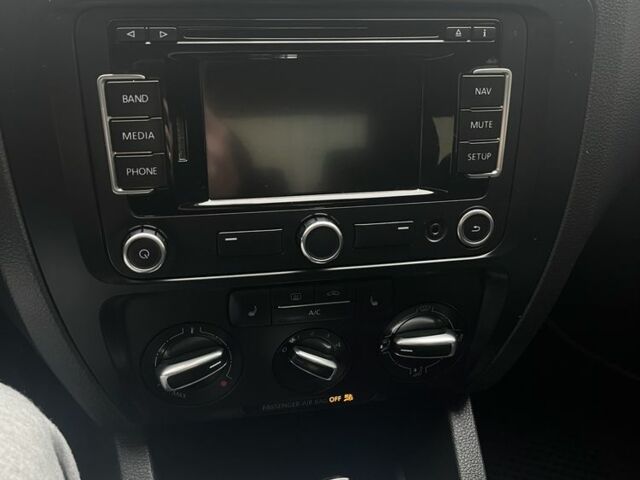 Белый Фольксваген Джетта, объемом двигателя 2 л и пробегом 280 тыс. км за 7900 $, фото 12 на Automoto.ua