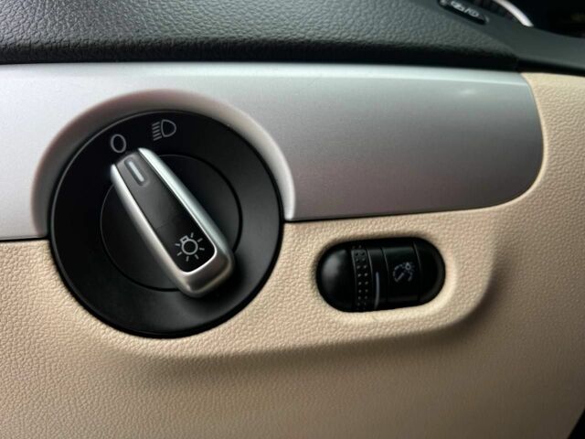 Белый Фольксваген Джетта, объемом двигателя 2.5 л и пробегом 162 тыс. км за 8500 $, фото 14 на Automoto.ua