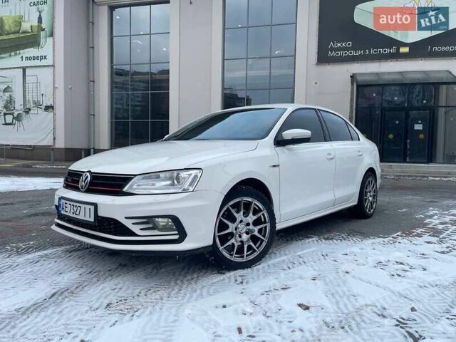 Білий Фольксваген Джетта, об'ємом двигуна 2.5 л та пробігом 243 тис. км за 9000 $, фото 6 на Automoto.ua