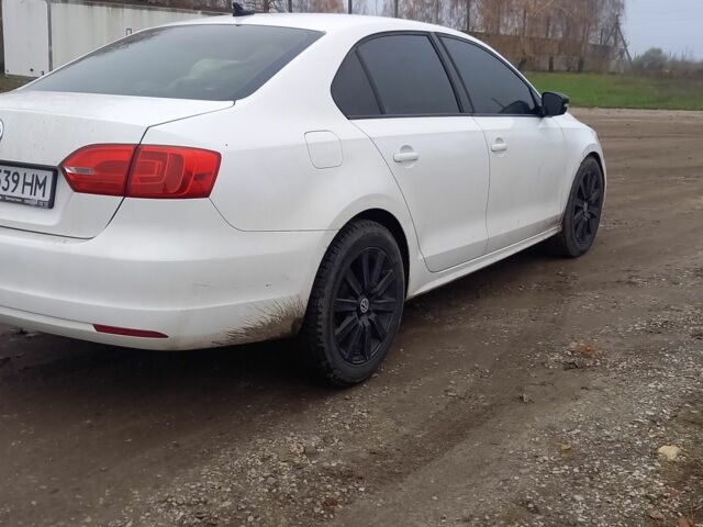 Білий Фольксваген Джетта, об'ємом двигуна 2.5 л та пробігом 131 тис. км за 8500 $, фото 5 на Automoto.ua