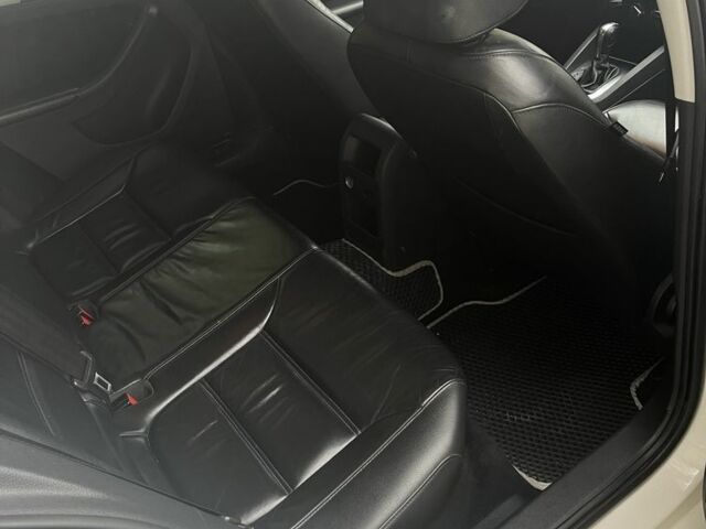 Белый Фольксваген Джетта, объемом двигателя 2 л и пробегом 280 тыс. км за 7900 $, фото 7 на Automoto.ua